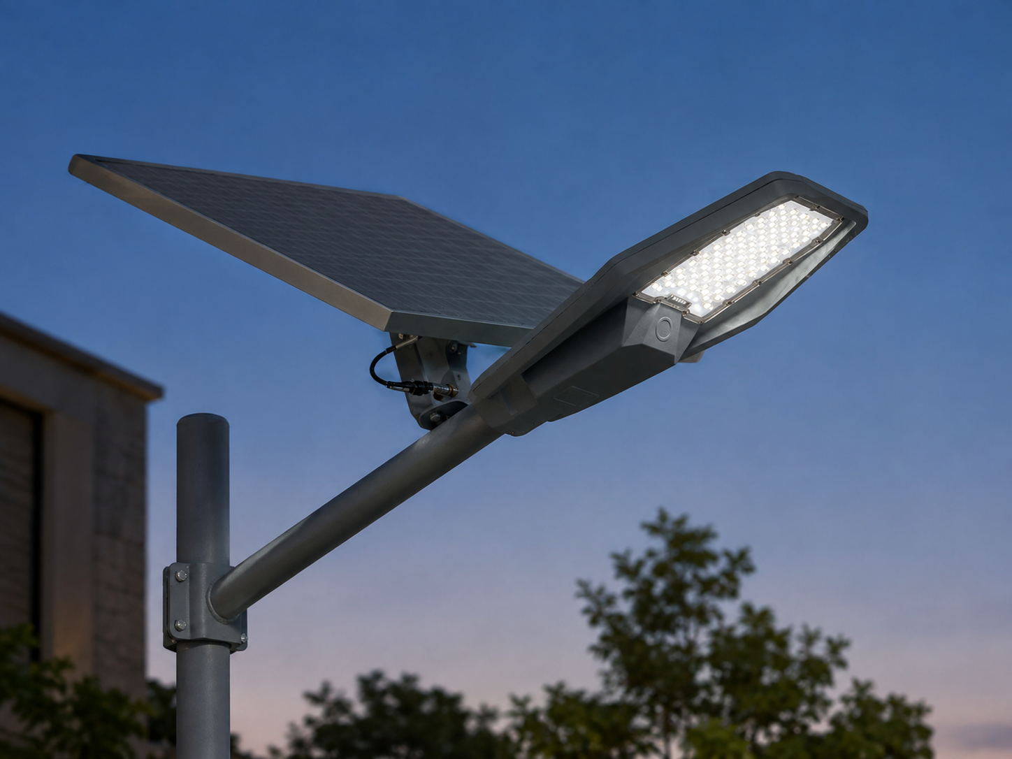 SOLAR STREET LIGHT
